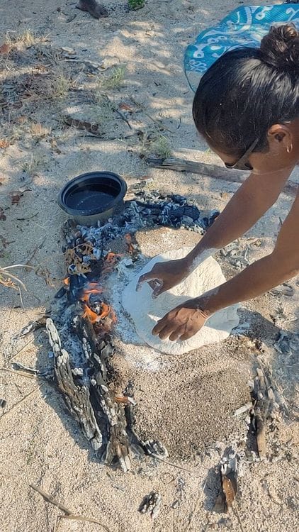 Private Tour: Cultural experience of Sunday Island (Women Only)