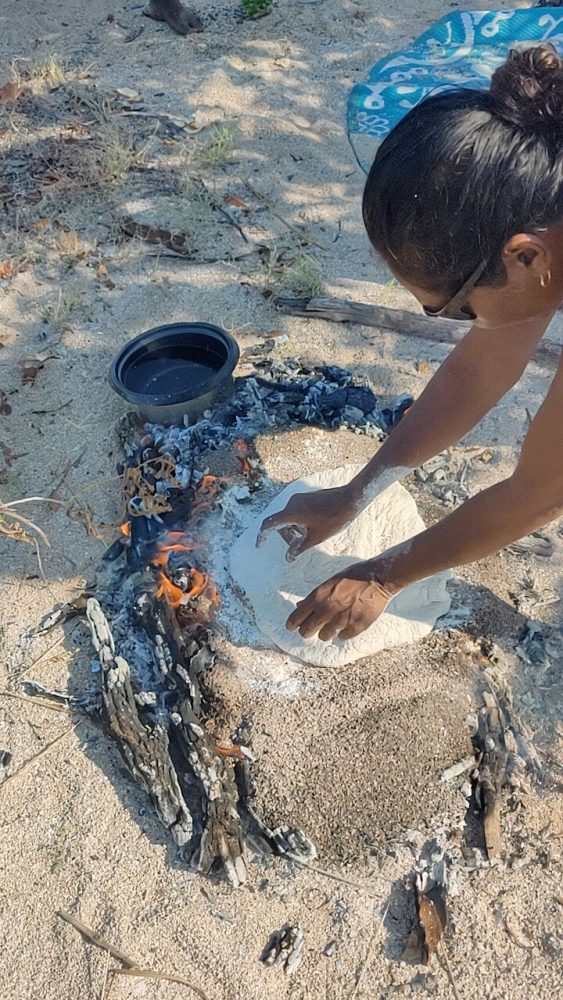 Private Tour: Cultural experience of Sunday Island (Women Only)