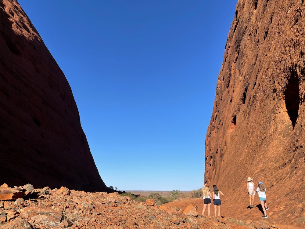 Private Tour: Alice Springs to Uluṟu Camping