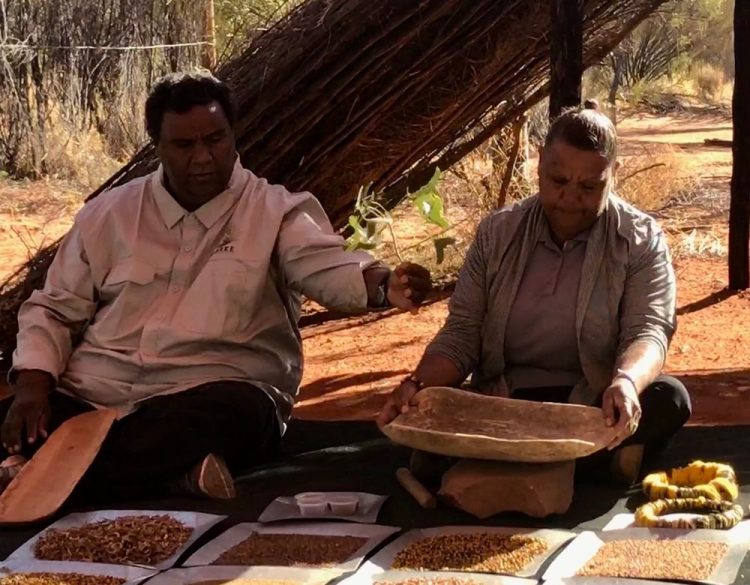 Private Tour: Alice Springs to Uluṟu Camping